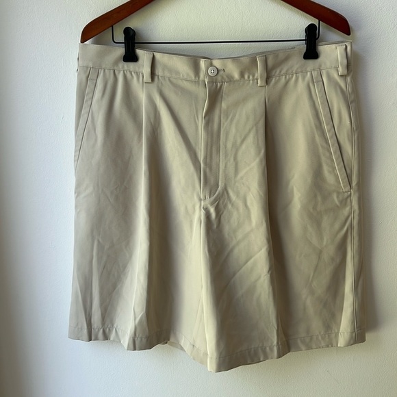 Nike Golf Men’s Khaki Dri-Fit Shorts Size 36 - Picture 1 of 7